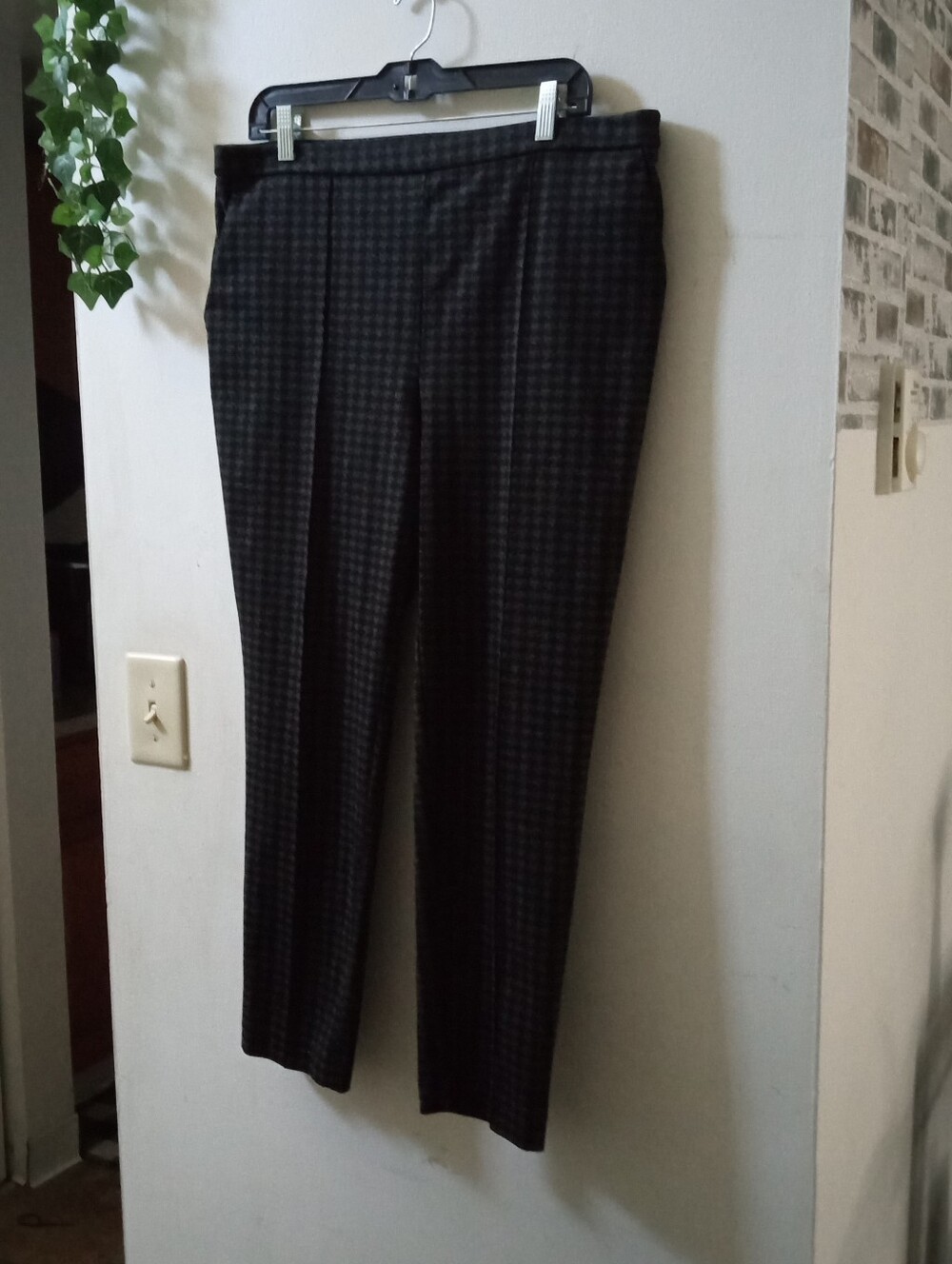 Jules & Leopold Black and Gray Plaid Dress Pants